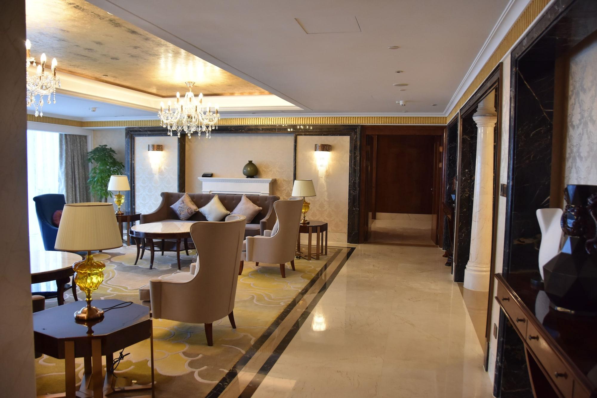Hilton Wuhan Yangtze Riverside Luaran gambar