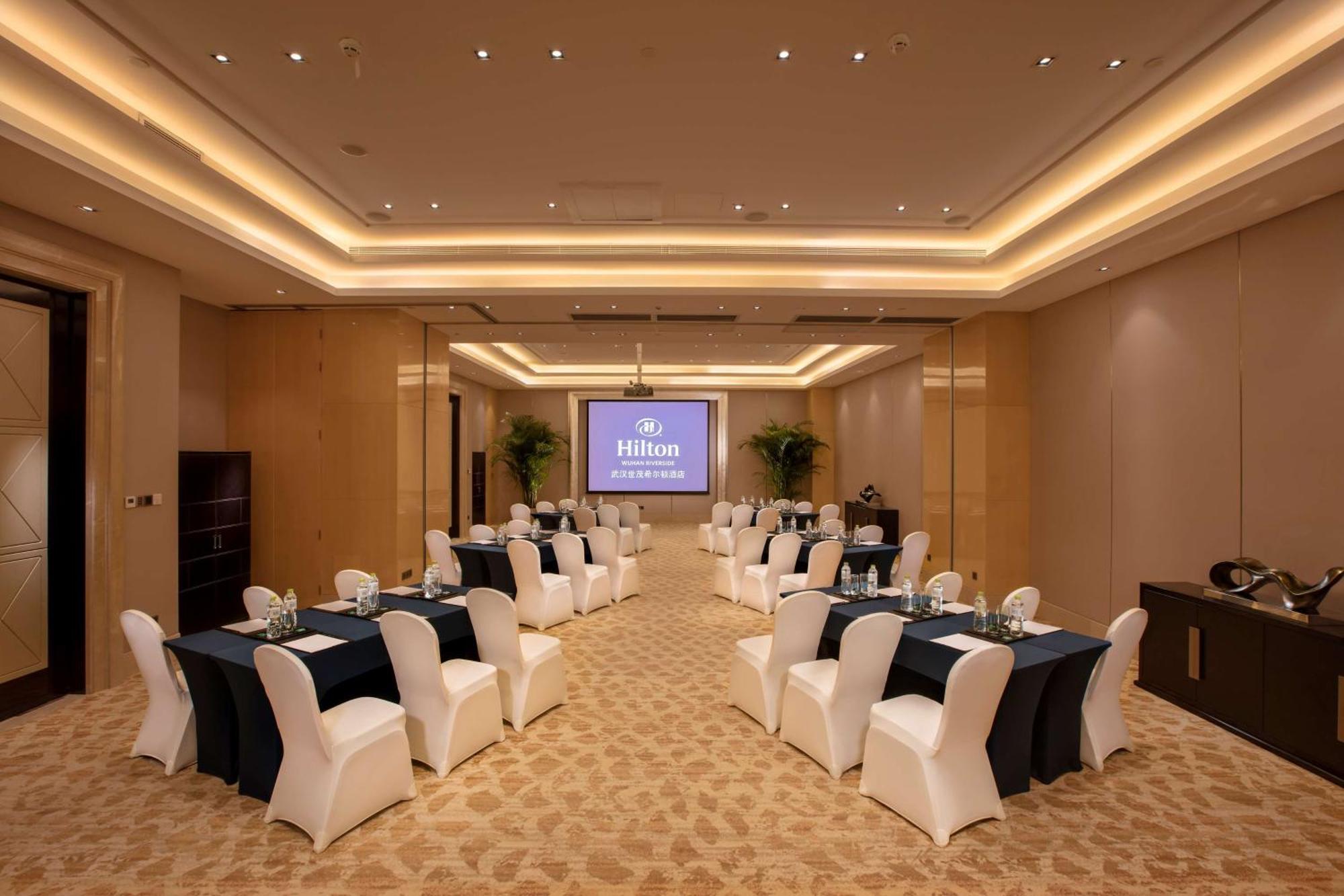 Hilton Wuhan Yangtze Riverside Luaran gambar
