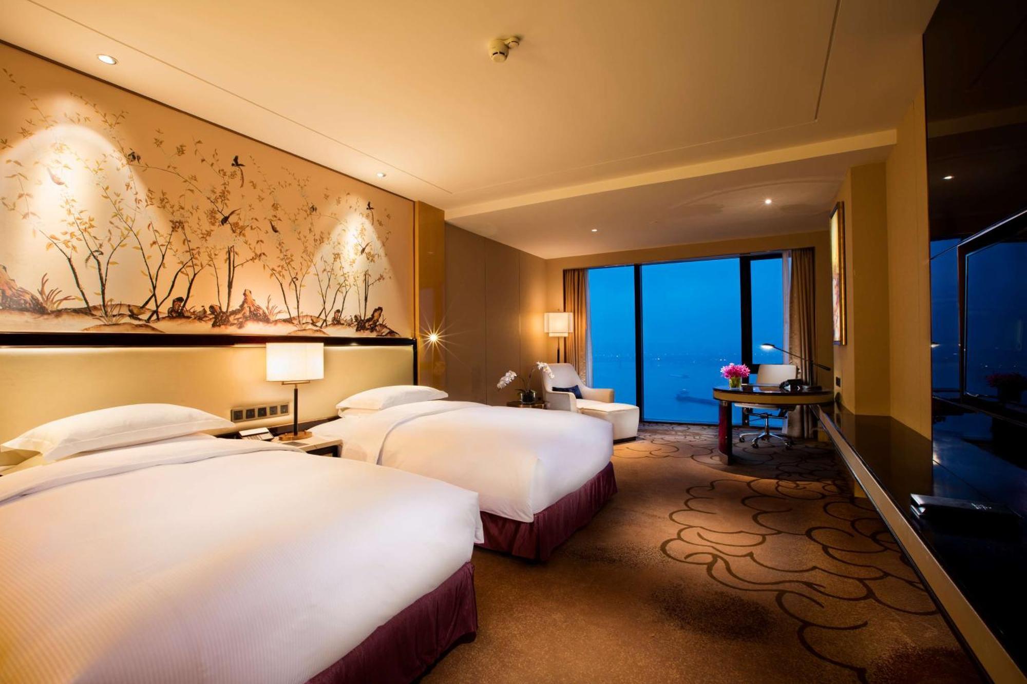 Hilton Wuhan Yangtze Riverside Luaran gambar