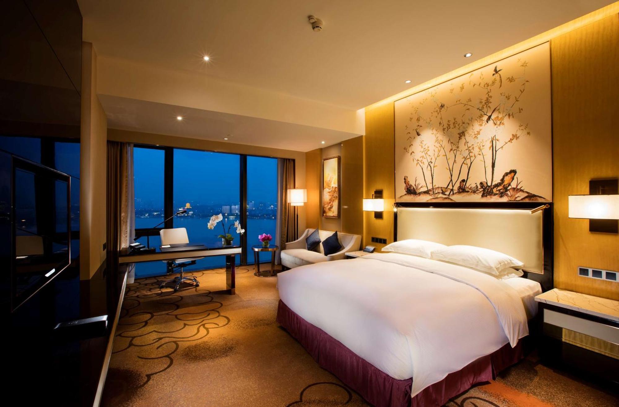 Hilton Wuhan Yangtze Riverside Luaran gambar