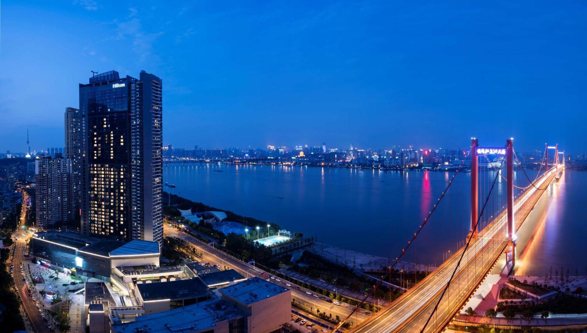 Hilton Wuhan Yangtze Riverside Luaran gambar